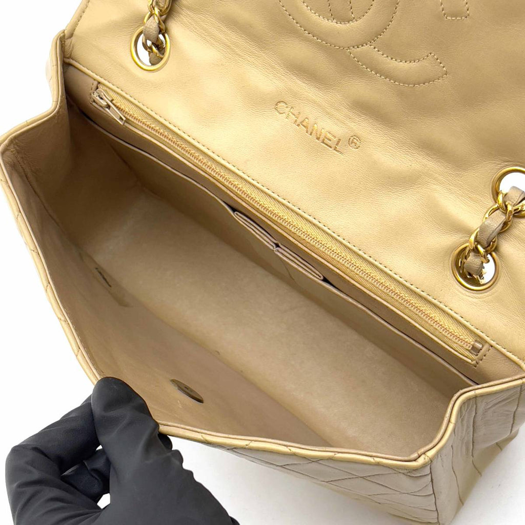 Chanel Shoulder Bag Flap Beige Lambskin Leather Matrasse Vintage