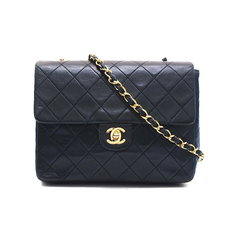 Chanel Shoulder Bag Flap Black Lambskin Leather Matrasse Vintage