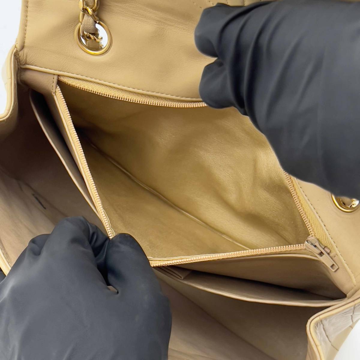 Chanel Shoulder Bag Flap Beige Lambskin Leather Matrasse Vintage