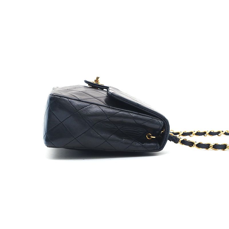 Chanel Shoulder Bag Flap Black Lambskin Leather Matrasse Vintage
