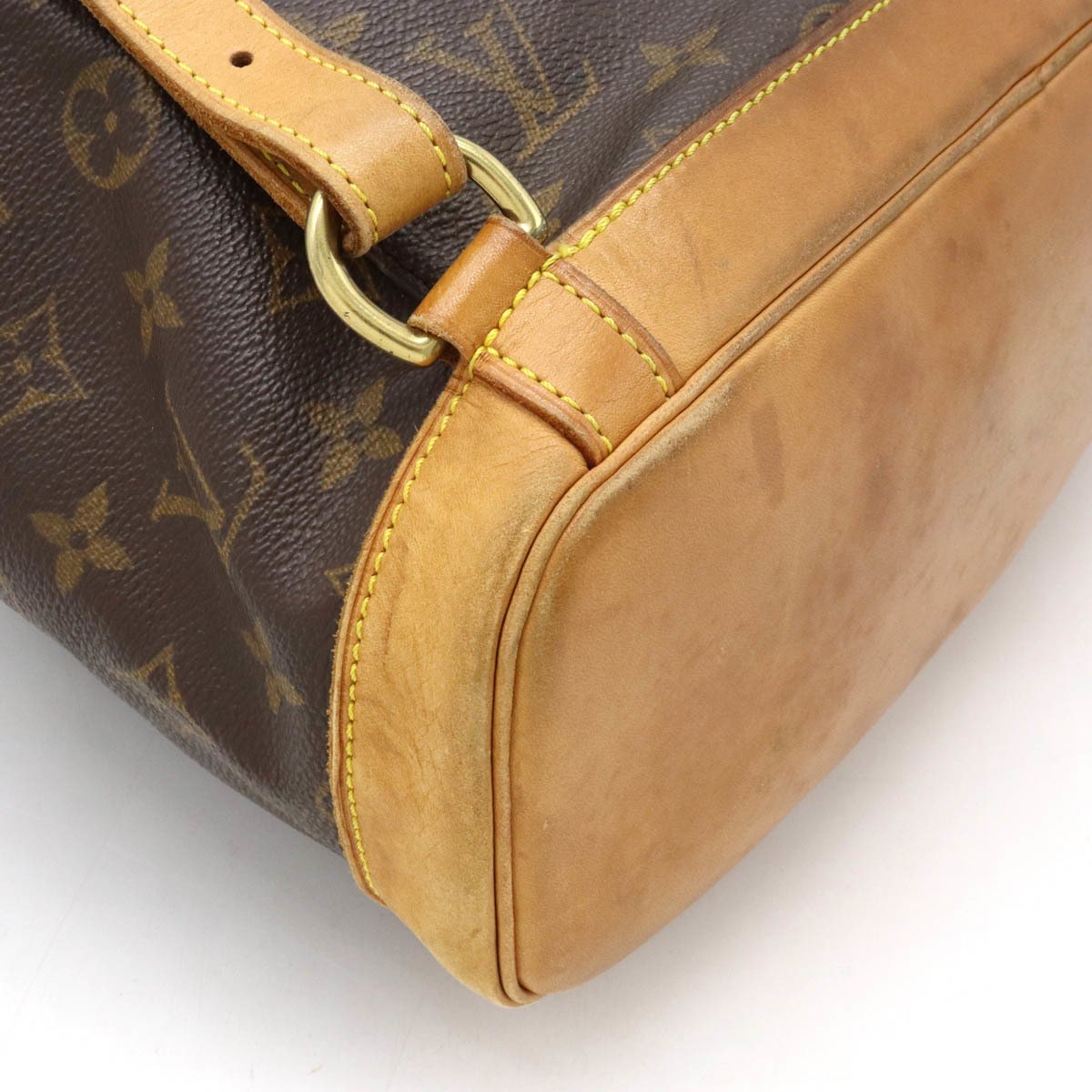 Louis Vuitton Montsouris GM M51135