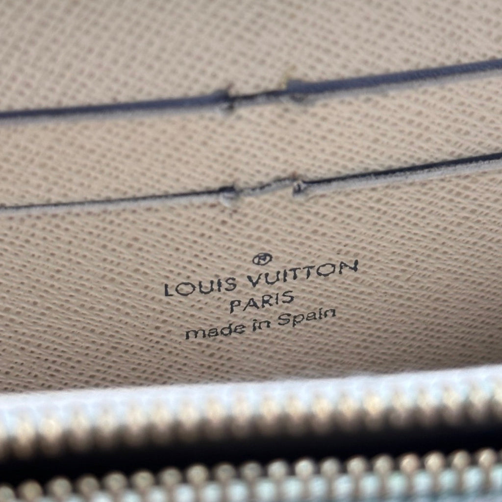 Louis Vuitton Damier Azur Zippy Wallet