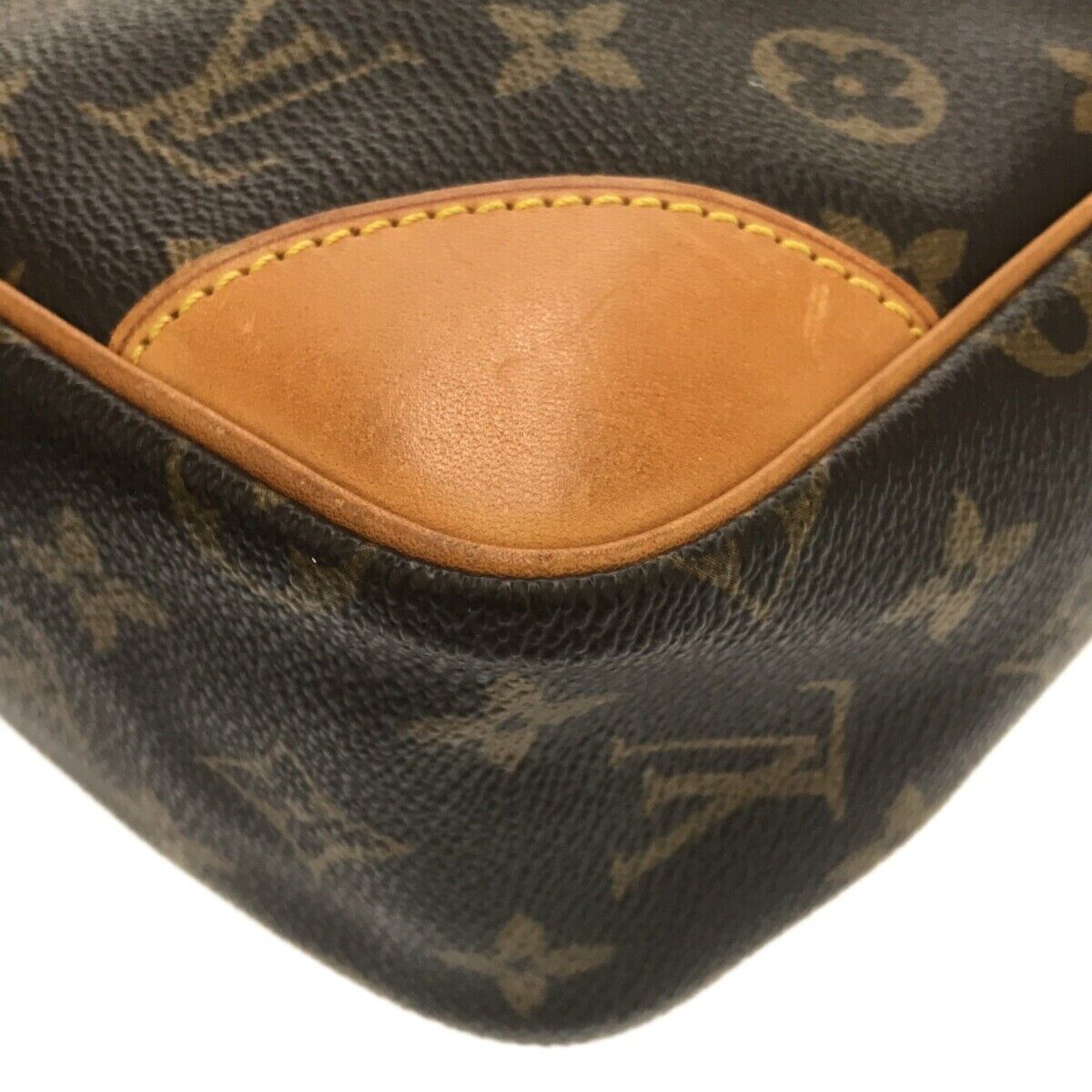 Louis Vuitton Trocadero 30 Crossbody Bag Vintage M51272