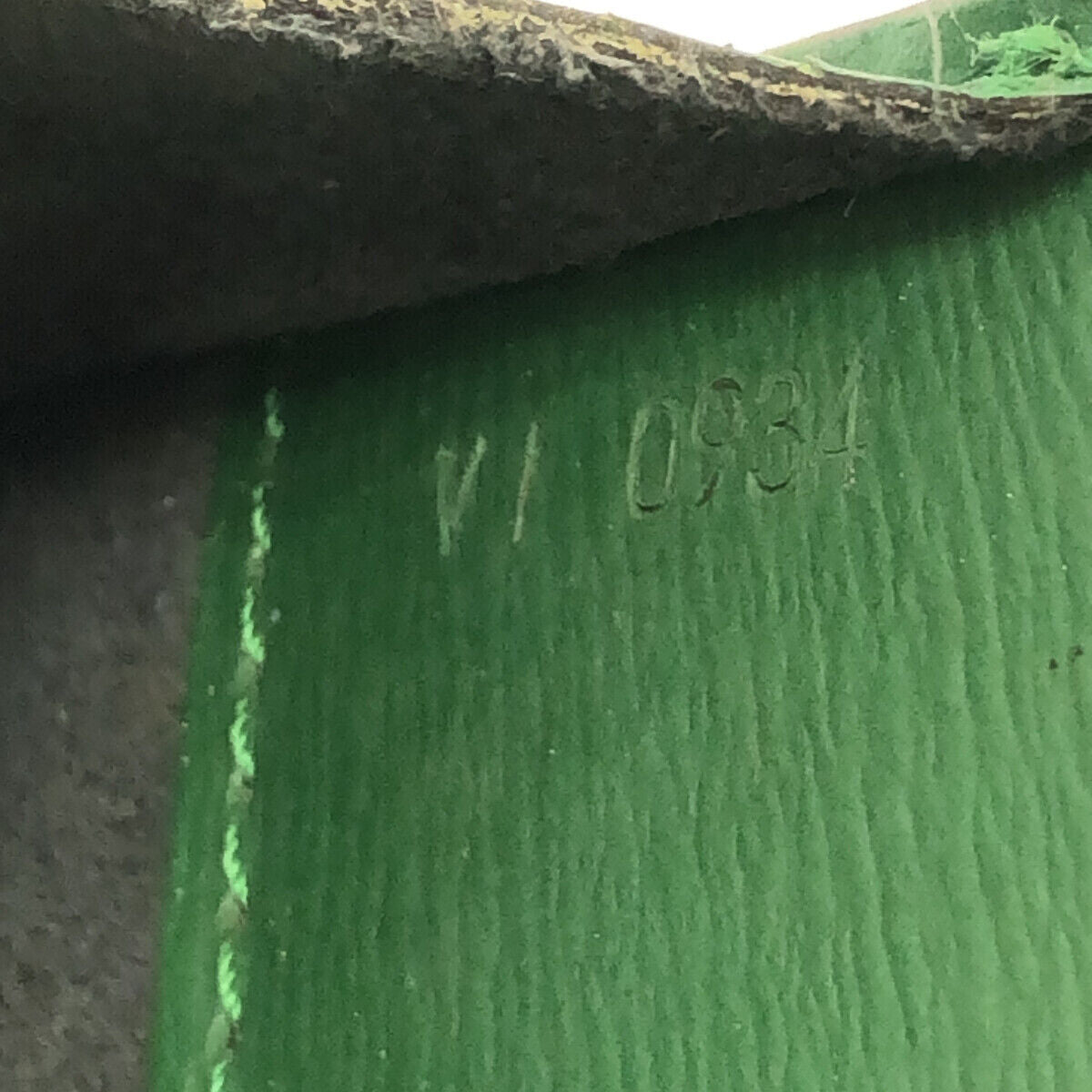 Louis Vuitton Cluny Borneo Green Epi M52254