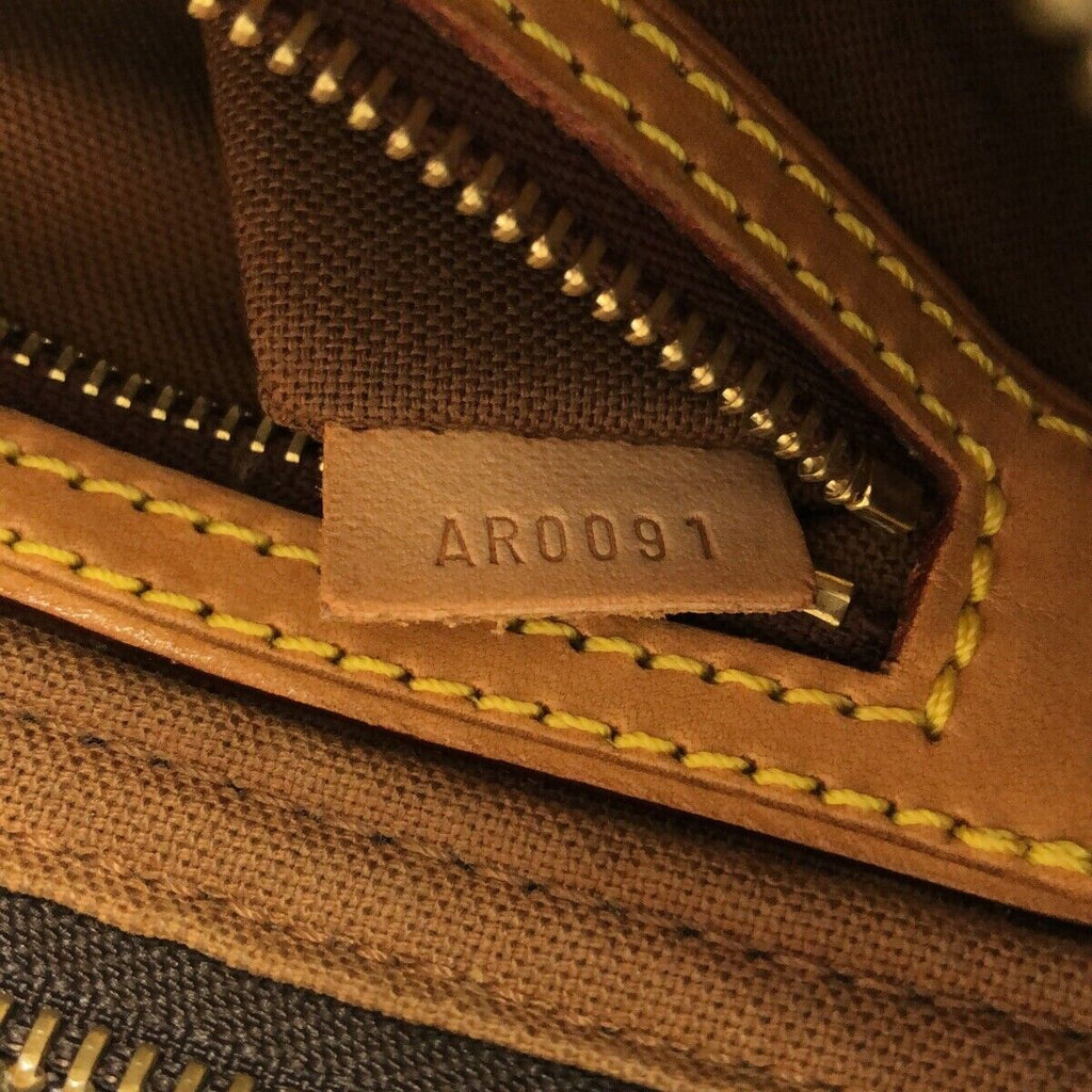 Louis Vuitton Trotteur Monogram Crossbody Bag M51240