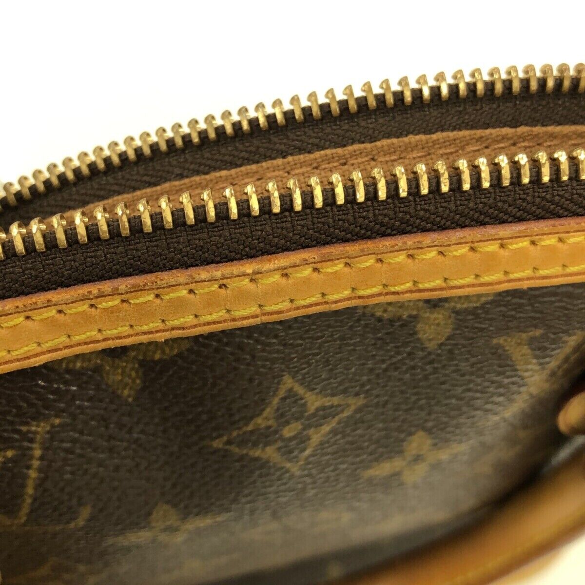 Louis Vuitton Lockit M40102