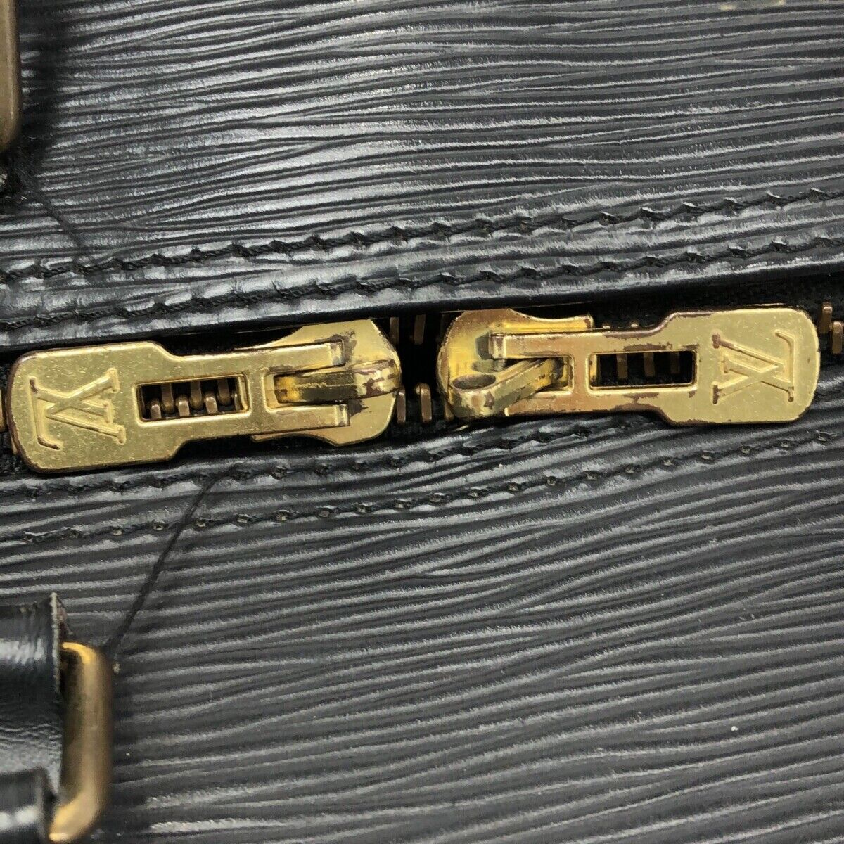 Louis Vuitton Keepall 50 Epi Black