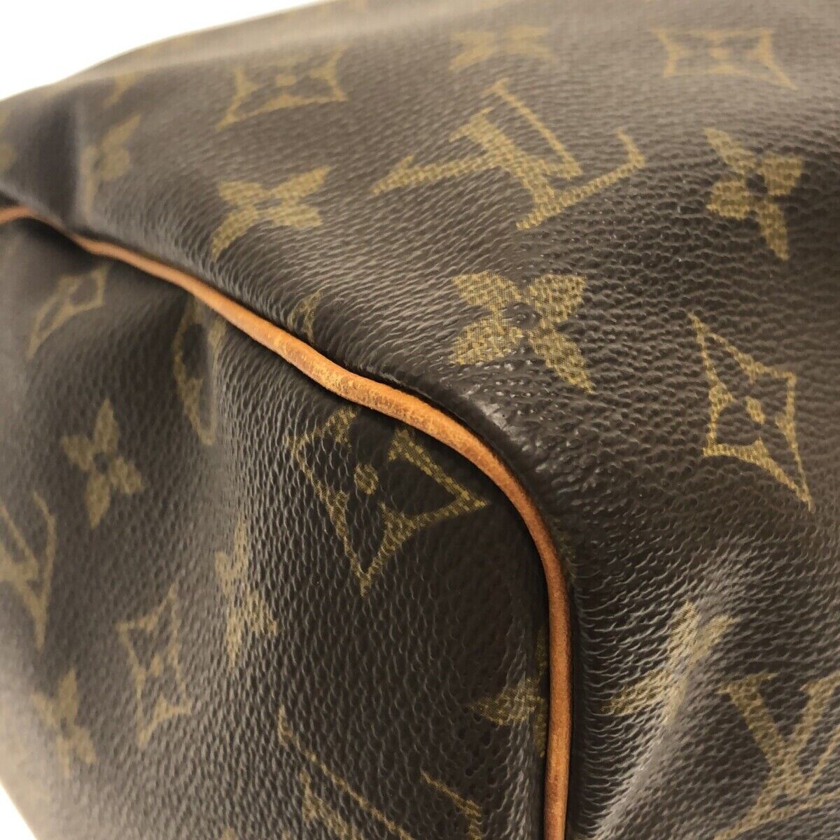Louis Vuitton Monogram Speedy 30 Handbag