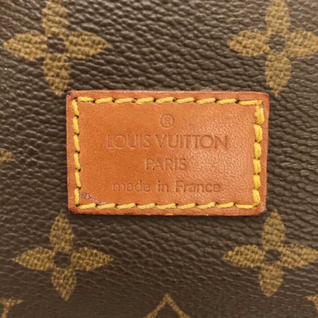 Louis Vuitton Saumur 30 Crossbody Bag