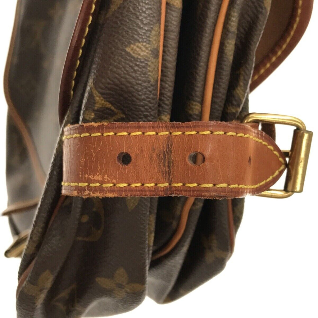 Louis Vuitton Saumur 30 Crossbody Bag