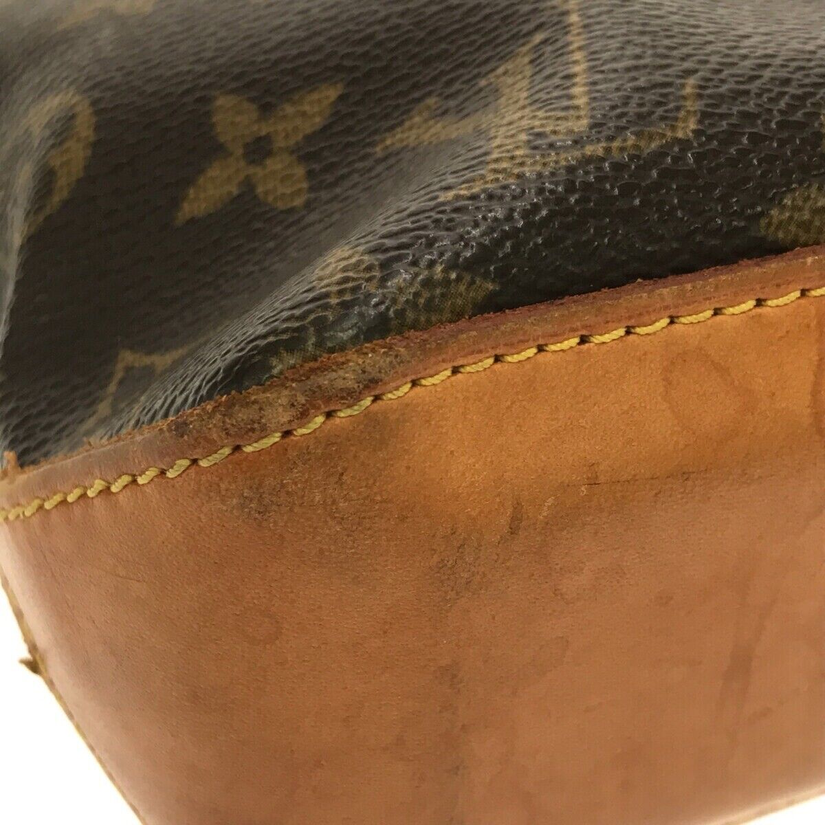 Louis Vuitton Trotteur M51240