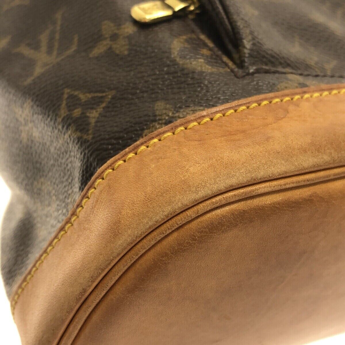 Louis Vuitton Montsouris MM M51136