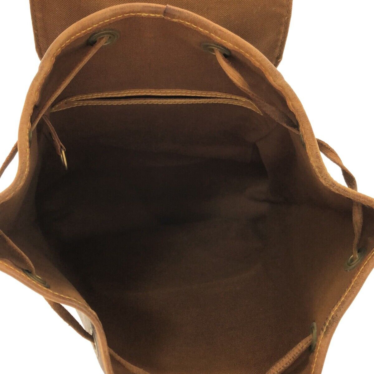 Louis Vuitton Montsouris MM M51136
