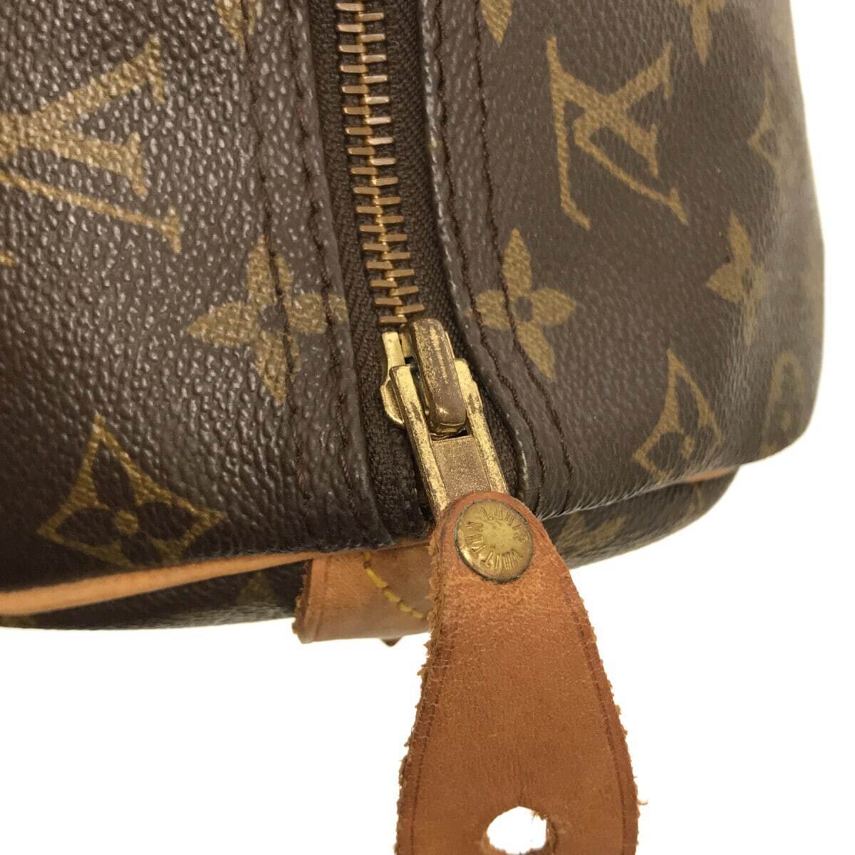 Louis Vuitton Speedy 40 Handbag