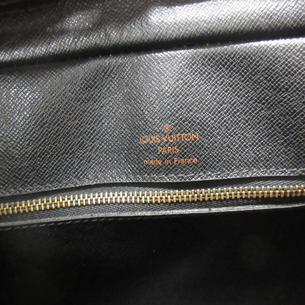 Louis Vuitton Porte Documents Voyage M54472